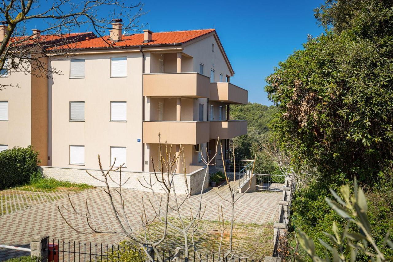Seaside Apartment Lara Баньоле Екстер'єр фото